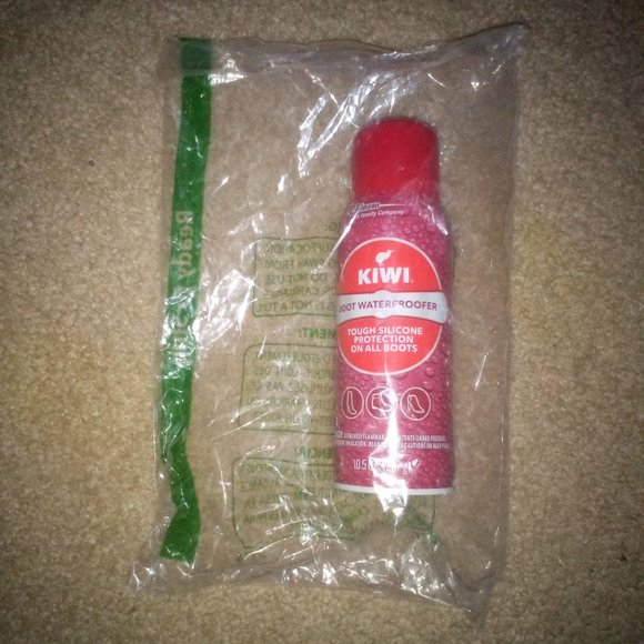 Shoe & Boot Waterproofer Tough Silicone Waterproof Spray for Boots: Aerosol - Picture 4 of 4